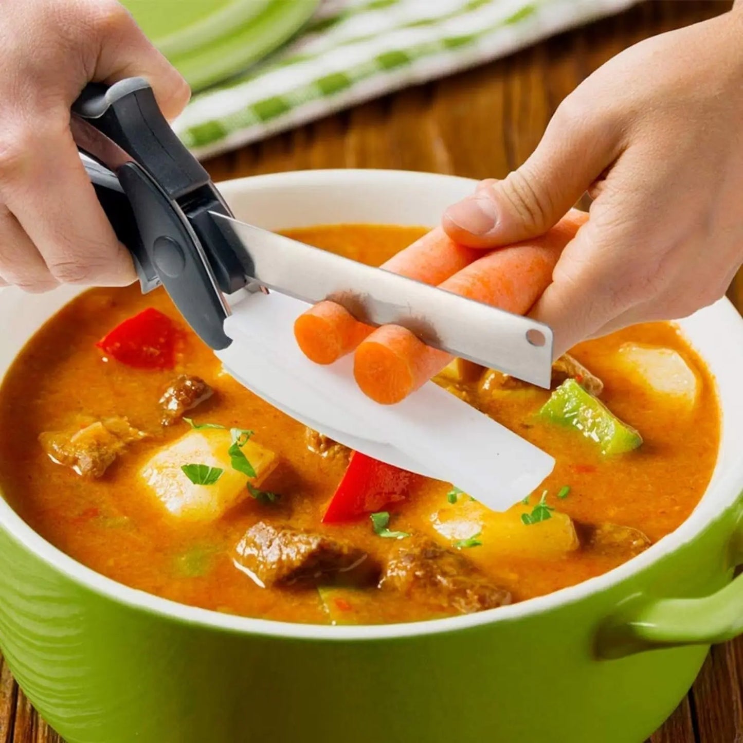 Couteau Pratique 2 en 1 pour Cuisine Rapide et Simple